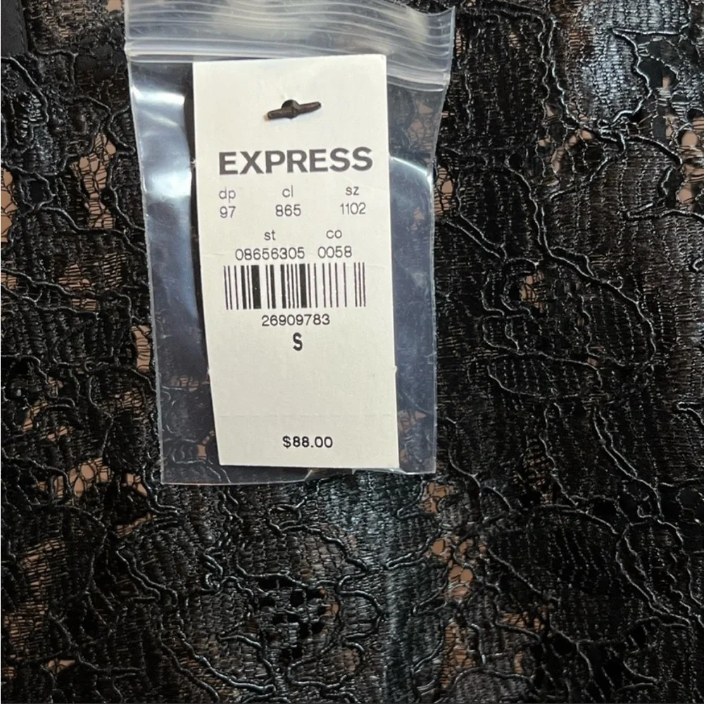 NWT! EXPRESS Black Lace w/ Puff Long Sleeve Blouse & attached Black Cami Size: S - Picture 4 of 4